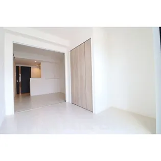 フォーリアライズ京都東寺【1階】の寝室