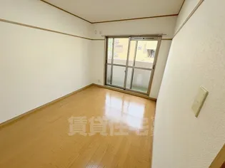 第5サンライフ瀬田【3階】の居間