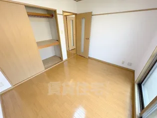 第5サンライフ瀬田【3階】の居間