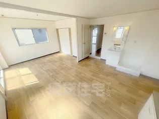 ハイムポーロニア【1階】の居間