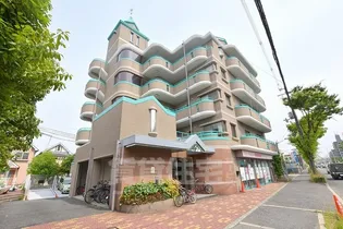 アルファワン【3階】の外観