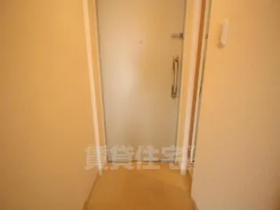 アンジュ京都天神川【2階】の玄関