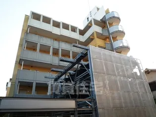 グランコートB棟【4階】の外観