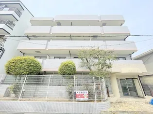 Helios【1階】の外観