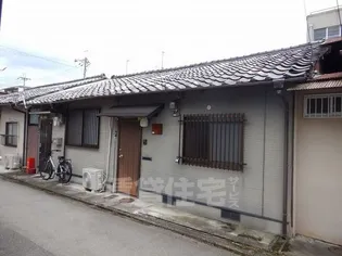 京都府京都市右京区西院春栄町【テラスハウス】の外観