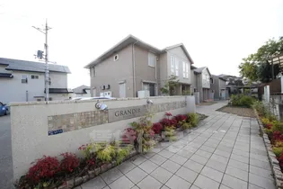 奈良県奈良市青野町1丁目【アパート】の外観