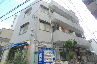 イワミマンション【1階】の外観