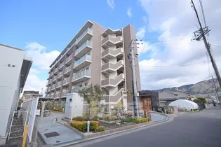 コスモ【3階】の外観