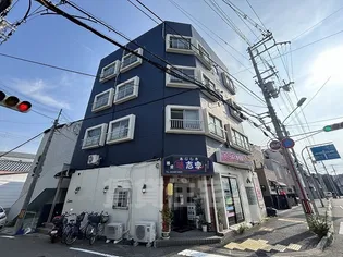 リヨンドハイツ【4階】の外観