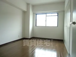 ルミエール西宮【3階】の寝室