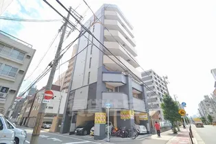 ロイヤルレジデンス新大阪【4階】の外観