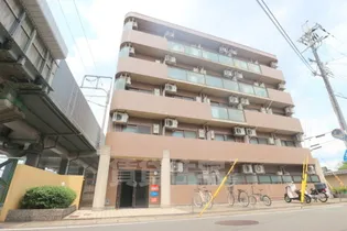 ベルメゾン アルヴェ【2階】の外観