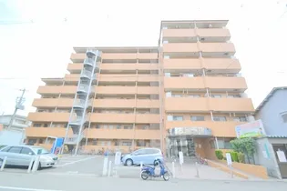 サンモール小坂【8階】の外観