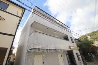 ベルシャトー【3階】の外観