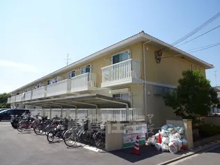 アウドムラ【1階】の外観