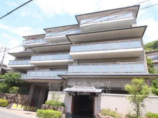 ユニーブル京都紫野【3階】の外観