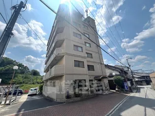 ベルヴュ離宮【2階】の外観