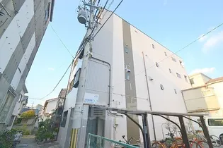 レジデンス三津屋【3階】の外観