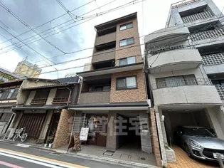 タカロクエデンの画像