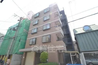 レグルス【5階】の外観