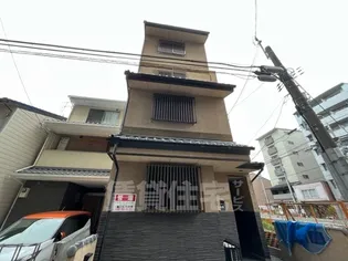 フラッティ七条大橋【2階】の外観