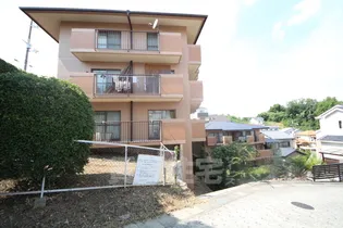 奈良県奈良市あやめ池北1丁目【マンション】の外観