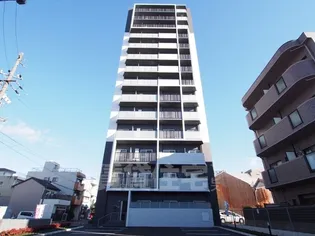 グランパークタワー【4階】の外観