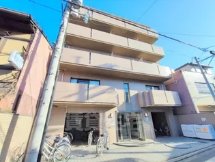 エステート朱雀【4階】の外観