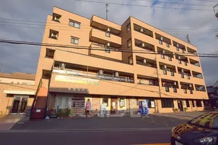 アモール【3階】の外観