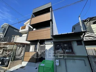 YT1【2階】の外観