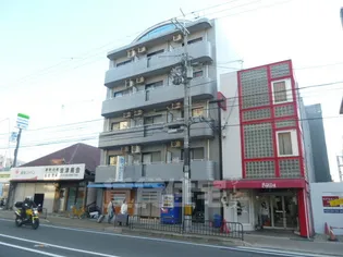 御陵シャトー朝日【4階】の外観