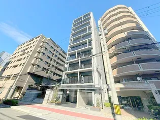 シーズンフラッツ新大阪【8階】の外観