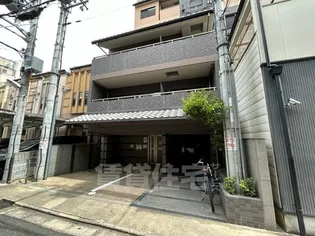 グランレブリー室町六角【3階】の外観