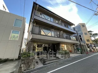 シュエット吉本の画像