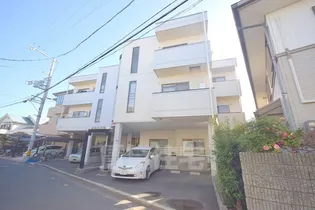 メゾンキューブの画像