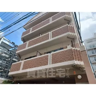 パルファン【1階】の外観