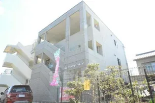 グランドールV【3階】の外観