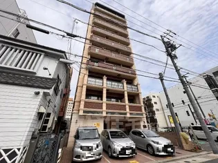 メイプルコート泉【8階】の外観