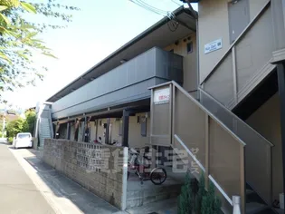 サンパティック御陵【1階】の外観