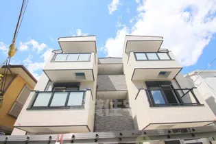 大阪府吹田市泉町5丁目【アパート】の外観