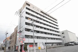 セントラルヴィラ【2階】の外観