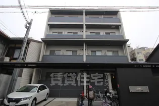 エクラン二条城【4階】の外観