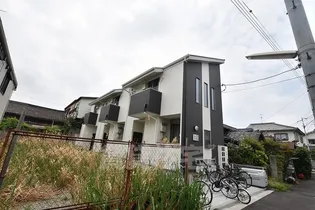大阪府東大阪市近江堂1丁目【アパート】の外観
