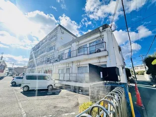 第一マンション【3階】の外観