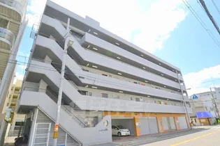 ハイツ小松【4階】の外観