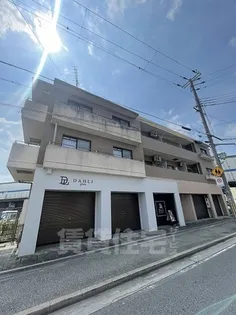 マンション23【3階】の外観