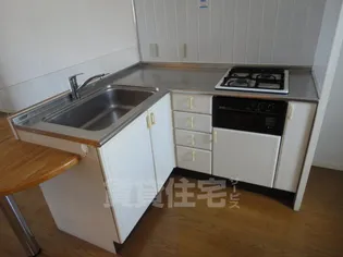 パラツィーナエスタ仁川【2階】のキッチン