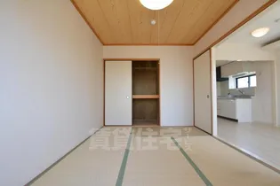 メゾンドール稲野【3階】の寝室