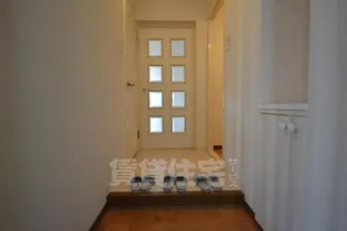 メゾンドール稲野【3階】の玄関