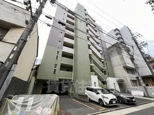 AHマンション泉【8階】の外観